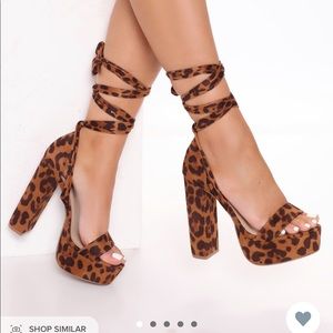 COPY - Fashion of a cheetah heels